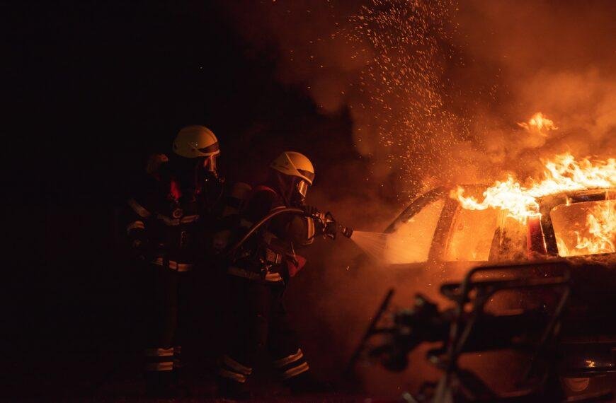 Image d'illustration d'un feu de voiture | @Dominik Sostmann