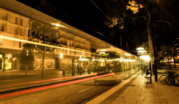 Nantes tram nuit | Image d'illustration (Adobe Stock - Fabrizio Neitzke)