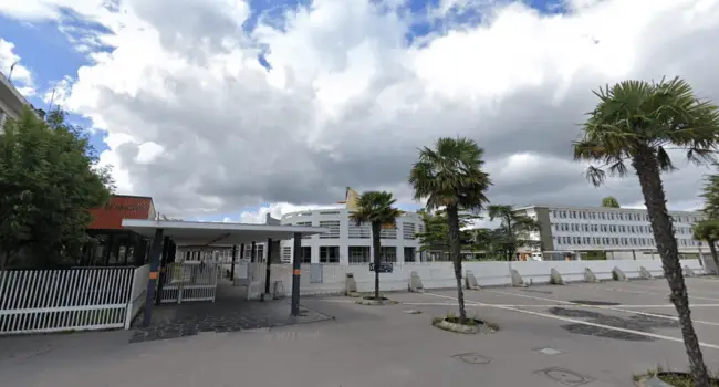 Lycée Brossaud-Blancho à Saint-Nazaire | @GoogleMaps 2023