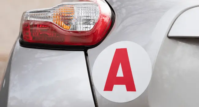 Le A, permis conducteur jeune | Image illustration (tibo88 - Adobe Stock Exchange)