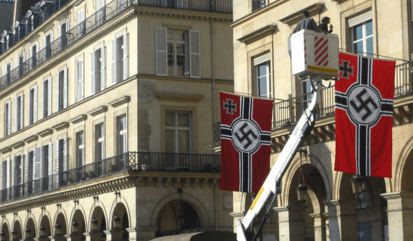 drapeau nazi paris rue rivoli