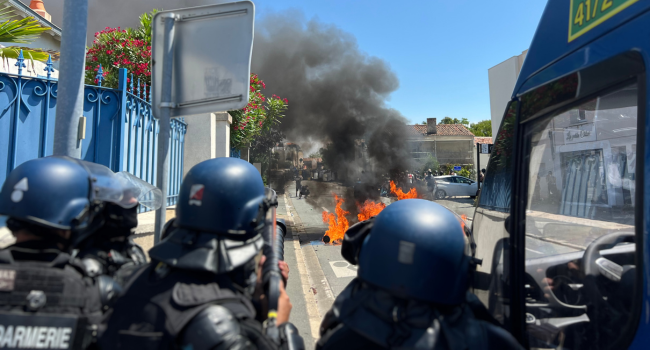 La manifestation contre les bassines a dégénéré ce samedi à la Rochelle | TL - INF