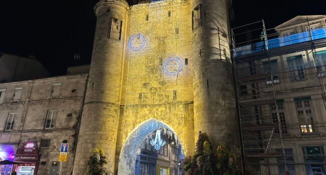 Les décorations de Noël illuminent les rues de la Rochelle ce vendredi 22 novembre 2024 | TL - INF la Rochelle