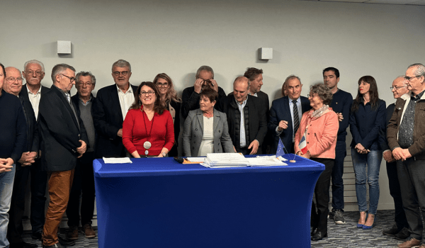 Les élus des communes de l'agglomération qui ont signé la charte | TL - INF la Rochelle