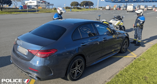 Le véhicule a été contrôlé à une vitesse de 187 km/h par les motards de la police de La Rochelle | DR - DIPN17