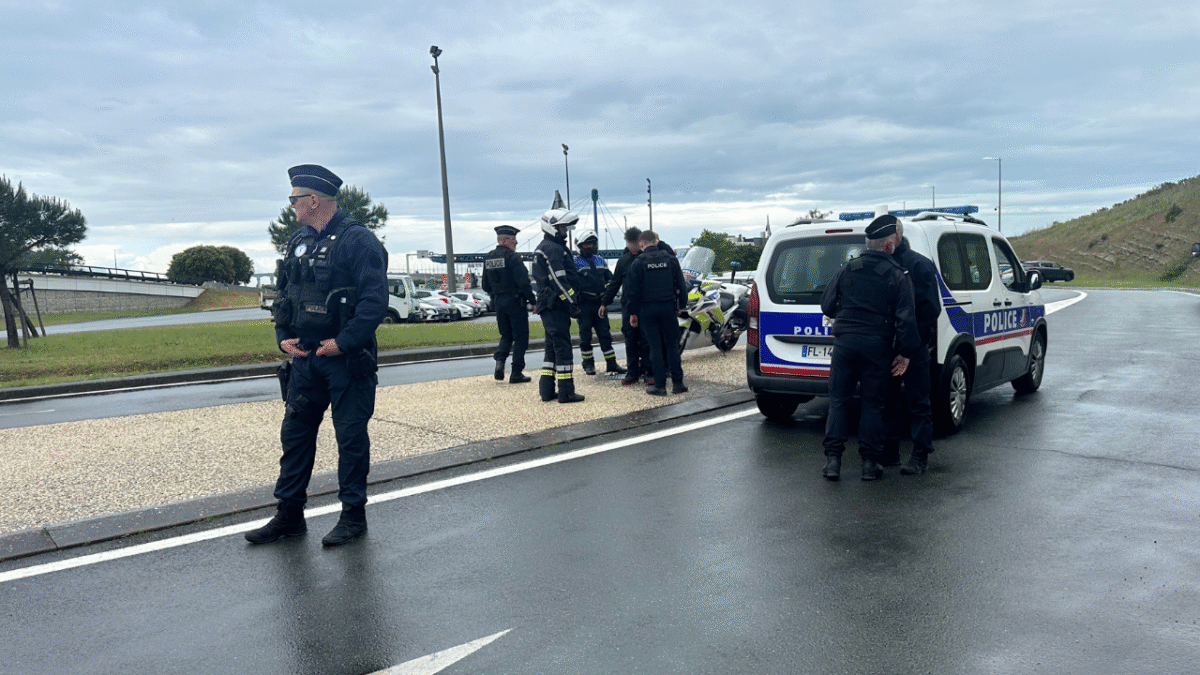 Des automobilistes ont été contrôlés jusqu'en fin de matinée par les policiers | TL - INF La Rochelle