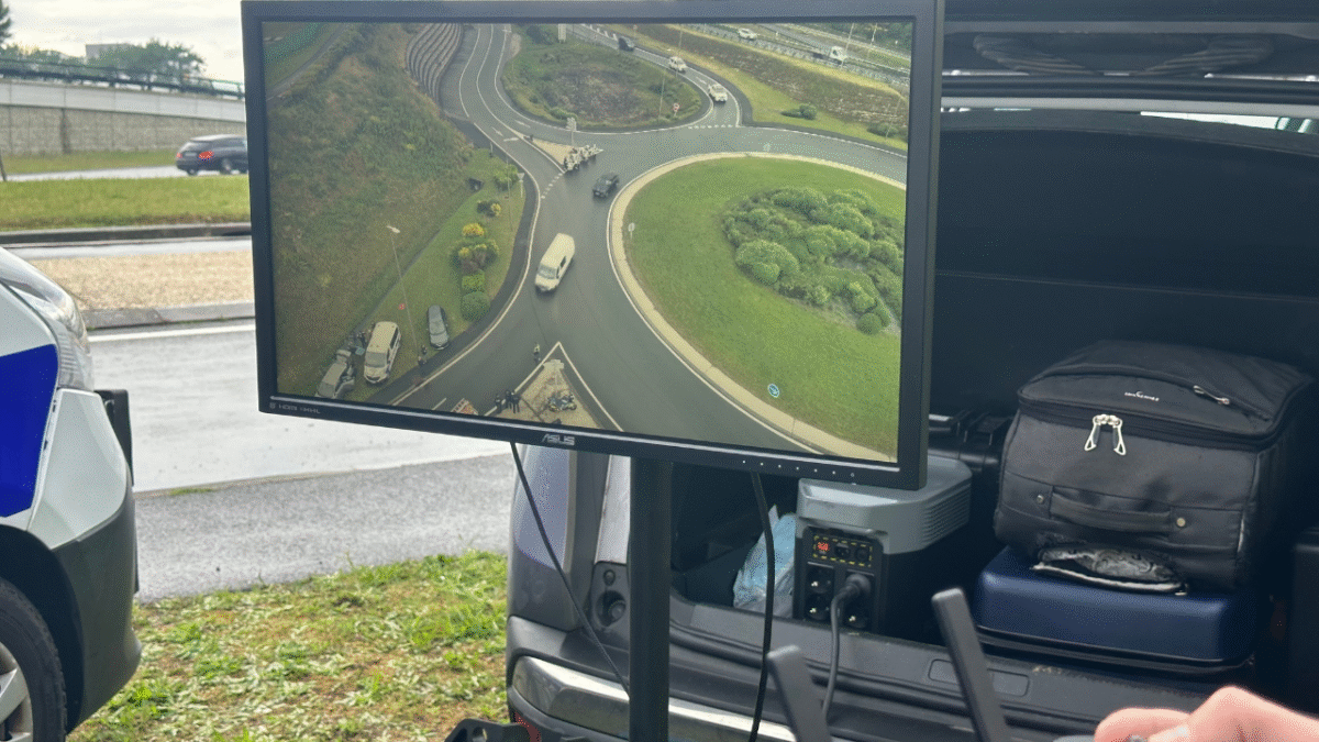 Le drone est de plus en plus utilisé par les policiers afin de mieux gérer certaines situations, comme des contrôles routiers | TL - INF la Rochelle