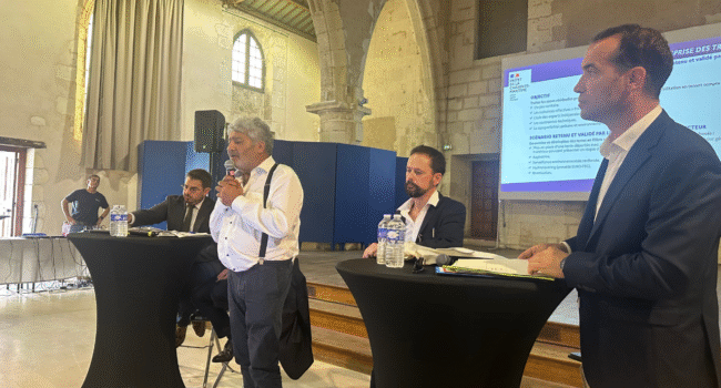 Le préfet, Bricde Blondel , le maire Thibaut Guiraud et le directeur général de Brownfields Abdelkrim Bouchelaghem (de la droite vers la gauche) | TL - INF la Rochelle