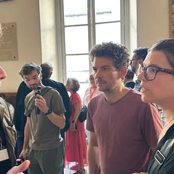 Les parents de Margot, la fillette de 10 ans percutée mortellement à vélo à La Rochelle avec leur avocat | TL - INF La Rochelle