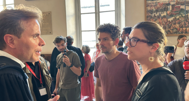 Les parents de Margot, la fillette de 10 ans percutée mortellement à vélo à La Rochelle avec leur avocat | TL - INF La Rochelle