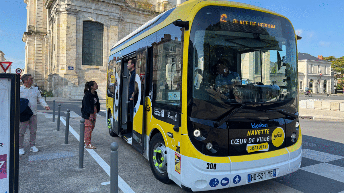 La navette gratuite circule dans le centre-ville toute l'année | RF - INF la Rochelle