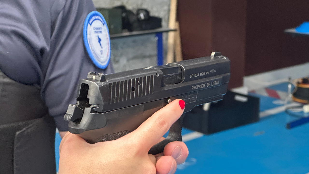 En Charente-Maritime, les formateurs de la police nationale assurent le maintien des compétences des agents, aussi bien au stand de tir que sur la réglementation | TL - INF la Rochelle