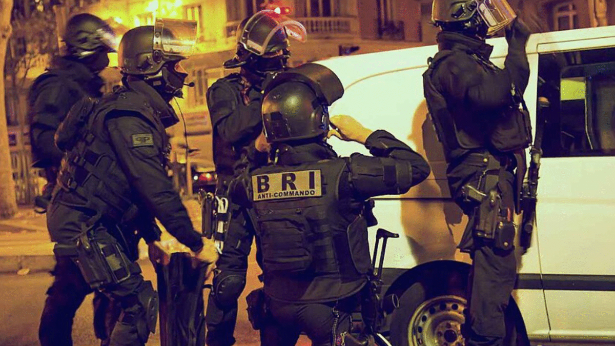 Les hommes de la BRI en intervention à Paris en 2017 | Jordan Diow - ADAGP