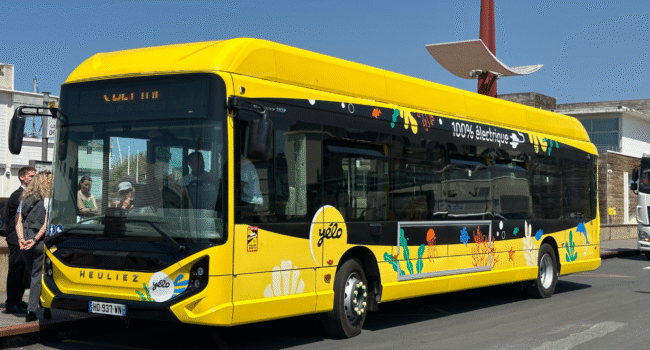 bus, la rochelle, yelo