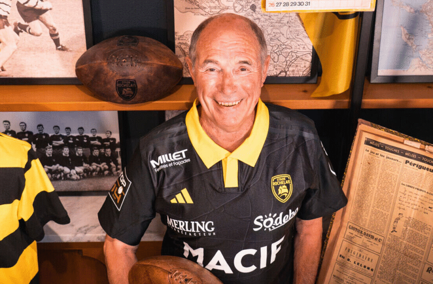 Henri Magois, figure emblématique du Club avec le nouveau maillot domicile du club | Stade Rochelais