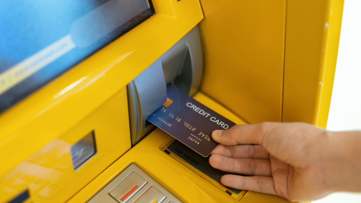 Banque, retrait, carte bancaire