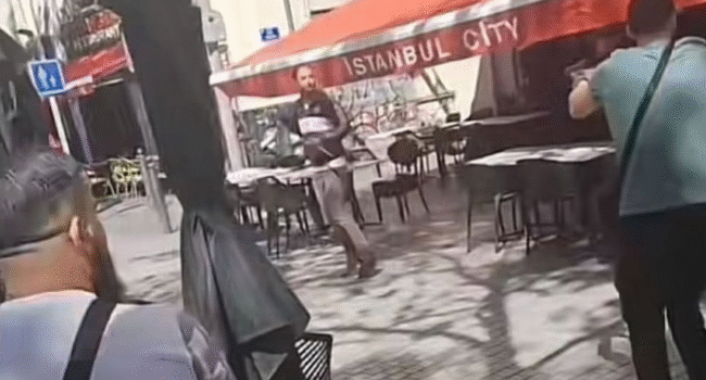 L'homme avait essayé d'attaquer la police avec un couteau, qui l'avait abattu | DR