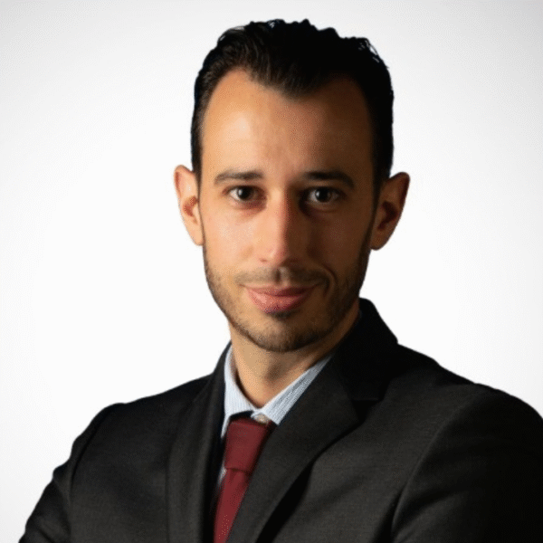 Raphaël Farges est le nouveau directeur de cabinet de la préfecture de Charente-Maritime | Linkedin