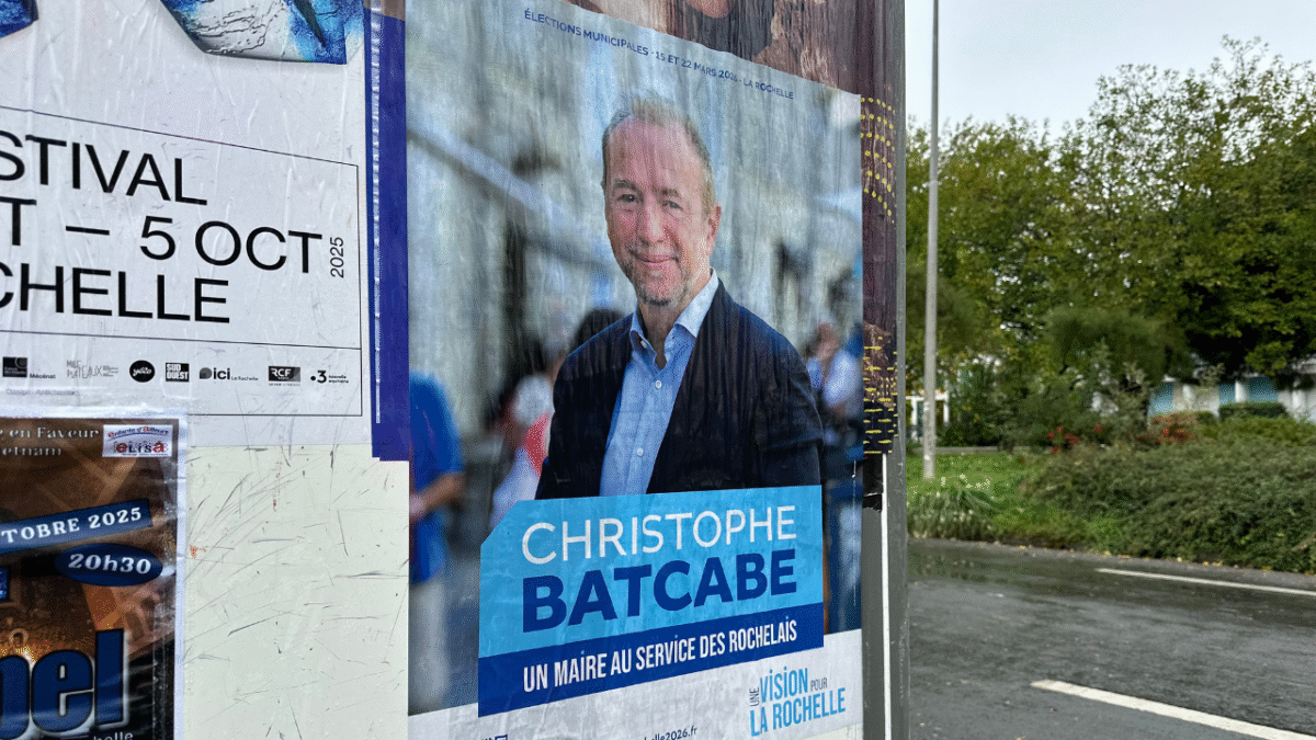 Les affiches de campagne de Christophe Batcabe ont fleuri sur les panneaux d’affichage ce week-end | TL - INF La Rochelle