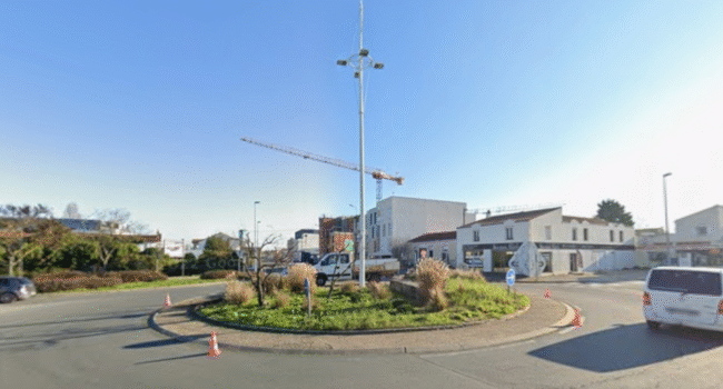 Le rond point Odette Gorin à la sortie du quartier des Minimes et de Tasdon à La Rochelle | Google Maps