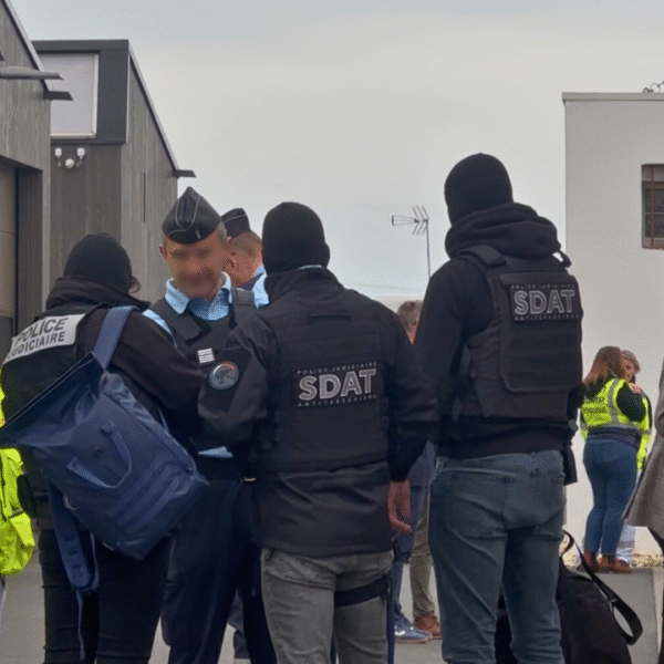 Les hommes de la sous-direction antiterroriste étaient présents sur place. | TL - INF La Rochelle