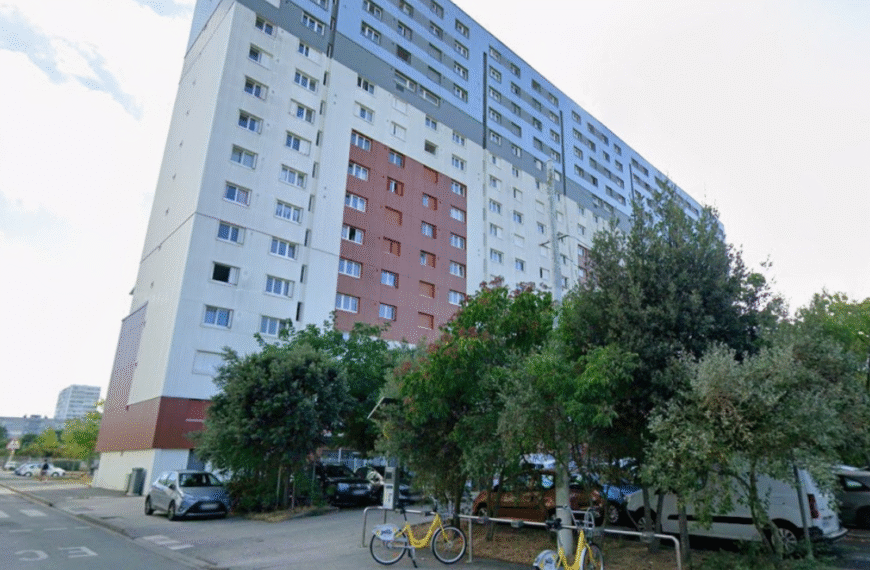 L'agression a eu lieu dans cet immeuble au numéro 1 bis de la Ernest-Meissonnier | GM25