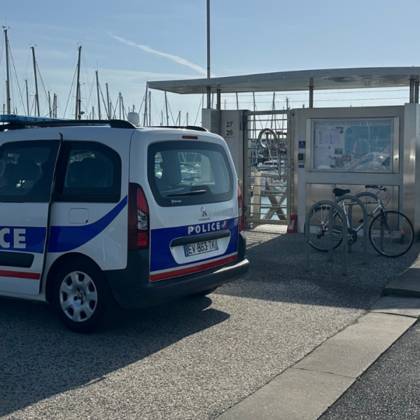 La police sur le port des Minimes à La Rochelle | TL - INF la Rochelle