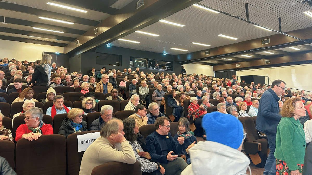 L’auditorium du Palais des Congrès affichait complet ce dimanche | TL - INF La Rochelle