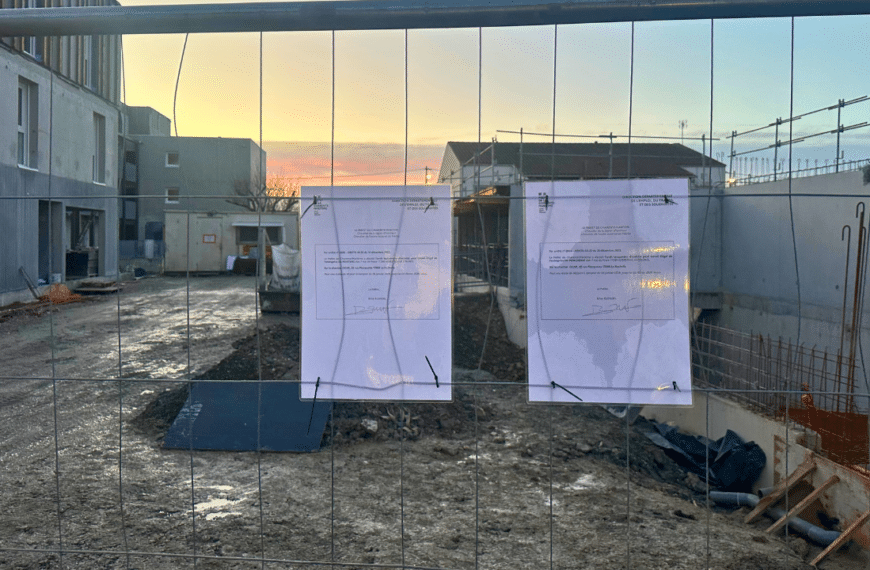 Le chantier “Ocar”, situé au bord du canal de Rompsay, où deux entreprises ont été visées par un arrêté préfectoral | TL – INF La Rochelle