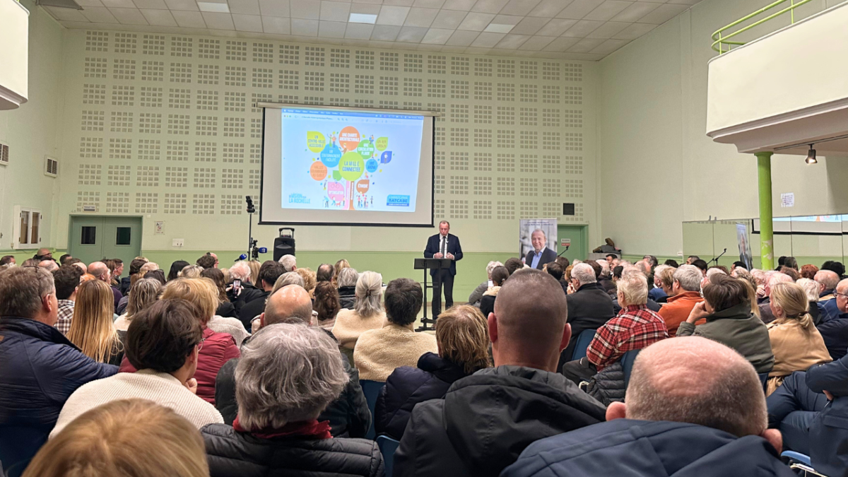 Christophe Batcabe tenait sa première réunion publique ce mardi dans le quartier de la Genette | TL - INF la Rochelle