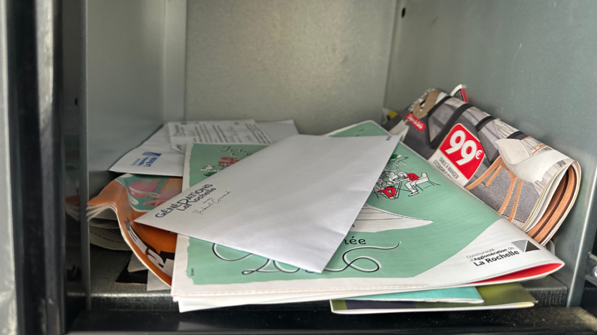 Les deux documents ont été distribué ensemble, un hasard de calendrier selon l'équipe de campagne du candidat | DR