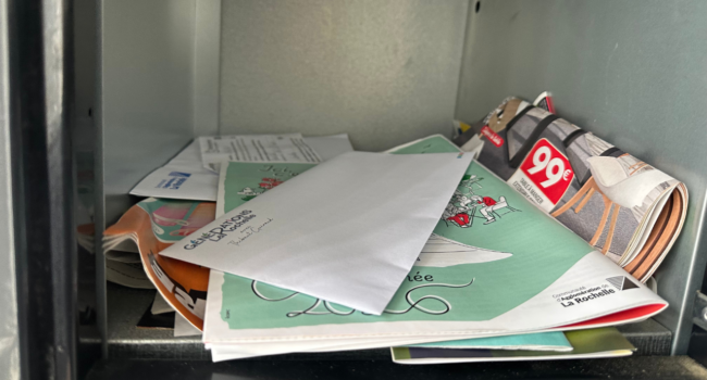 Les deux documents ont été distribué ensemble, un hasard de calendrier selon l'équipe de campagne du candidat | DR