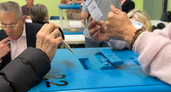 À partir de 8 h, les premiers Rochelais se sont rendus aux urnes | TL - INF la Rochelle