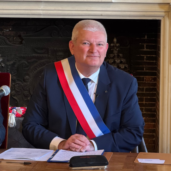 Olivier Falorni a été élu maire par le conseil municipal ce samedi 28 mars | TL - INF LR