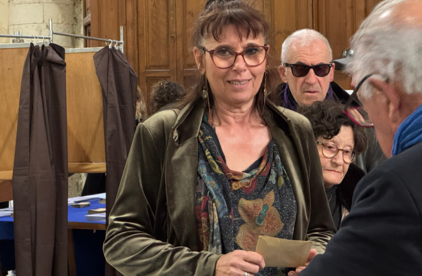 Véronique Bonnet est la tête de liste "La Rochelle Insoumise et Populaire" | TL - INF LR