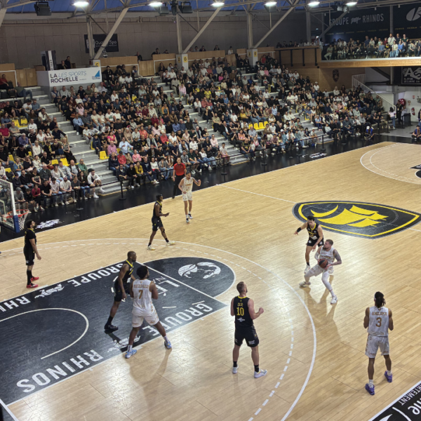 Basket : le Stade Rochelais s’impose face à Évreux (81-80) et conforte sa place dans le Top 10