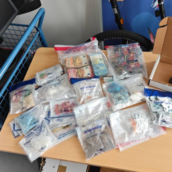 Près de 400 000€ de produits stupéfiants ont été retrouvé dans l'appartement | Police Nationale de Charente-Maritime