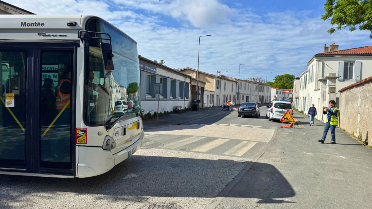 L’expérimentation a permis de tester différentes options pour les lignes de bus 12 et 13 | TL - INF LR