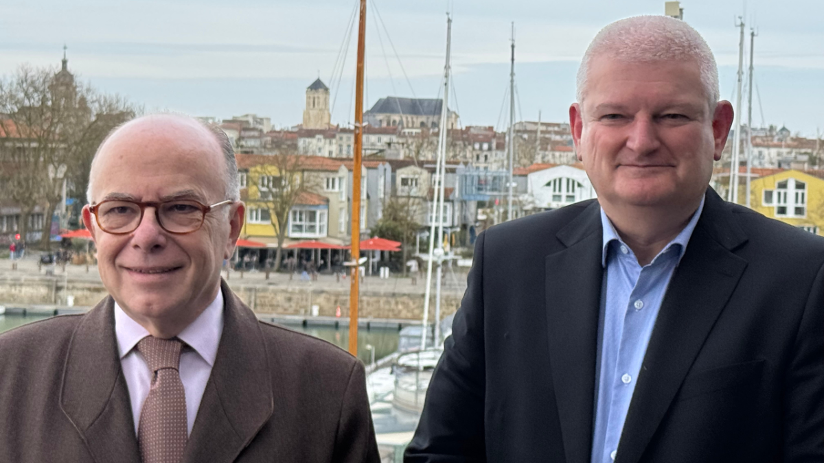 Bernard Cazeneuve était venu soutenir Olivier Falorni lors de la campagne des municipales | TL - INF LR