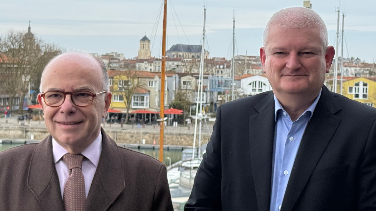 Bernard Cazeneuve était venu soutenir Olivier Falorni lors de la campagne des municipales | TL - INF LR