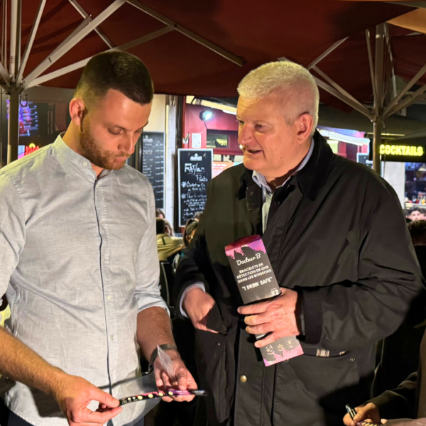Olivier Falorni a découvert les bracelets anti-GHB au bar "Les enfants du Rock" | TL - INF LR
