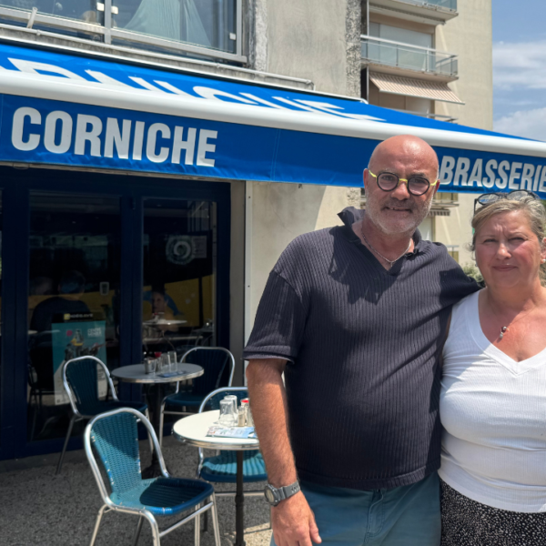 Sylvie et David Romian, les propriétaires du bar "La Corniche" | TL - INF LR