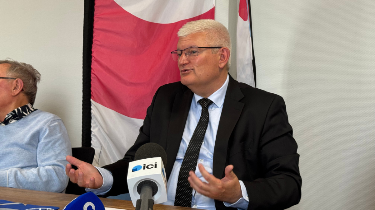 olivier falorni, maire de la rochelle, député,