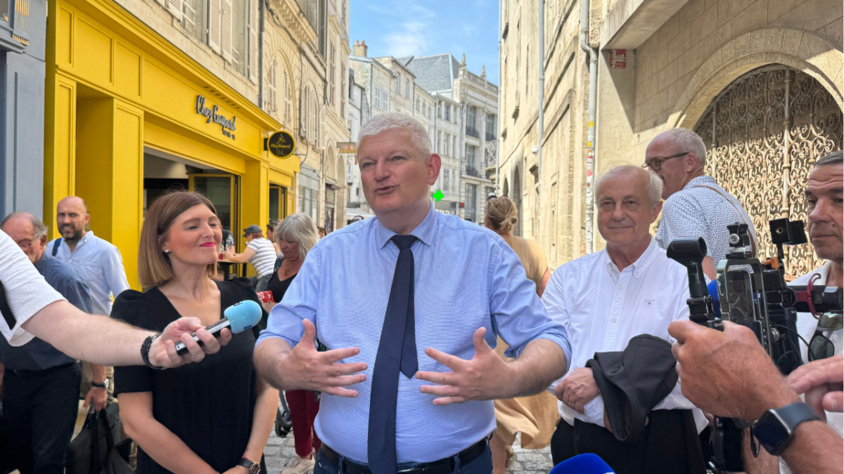 Olivier Falorni a présenté ce nouveau plan de la circulation avec ses adjoints ce vendredi | TL - INF LR