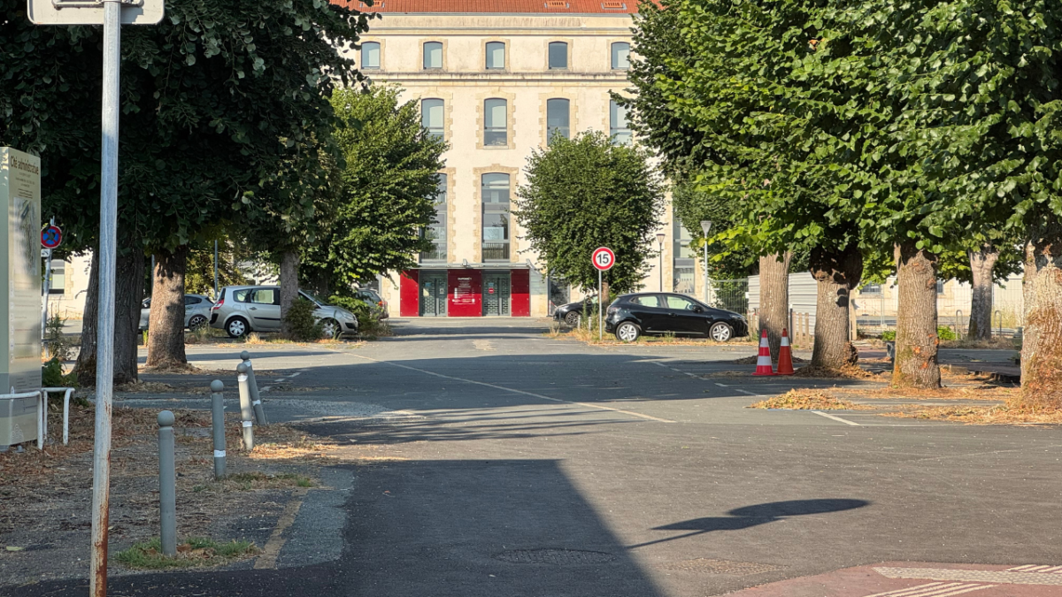 La cité administrative Duperré à La Rochelle / TL - INF LR