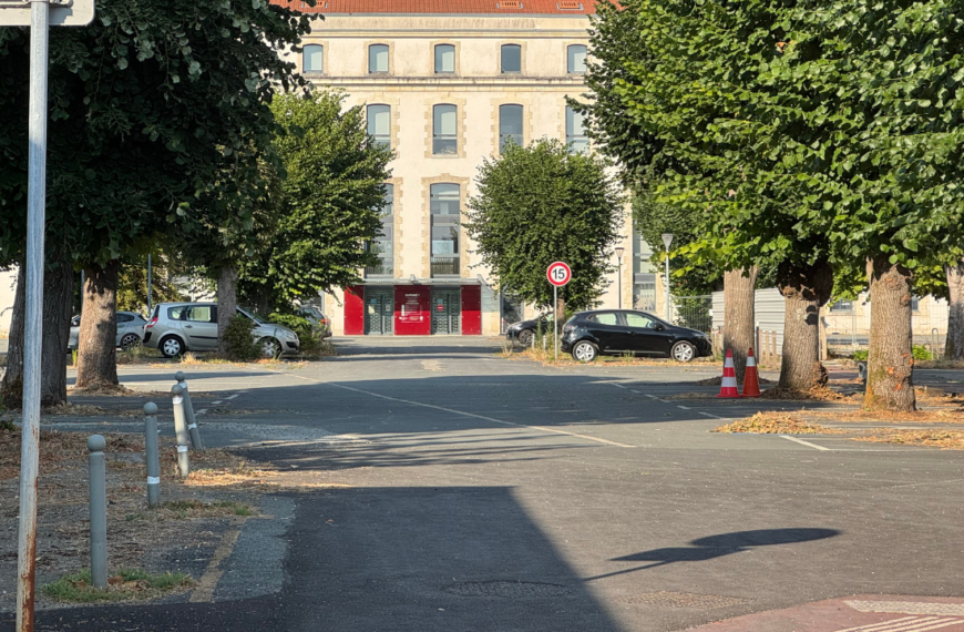 La cité administrative Duperré à La Rochelle / TL - INF LR
