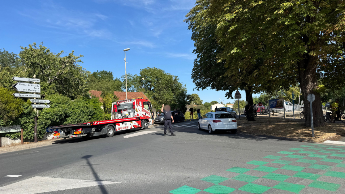 Après l’accident, la police judiciaire était sur place. Le parquet indique ce samedi que la piste d’un malaise au volant est explorée | TL – INF LR Périgny, accident, police, police judiciaire, pompier, La Rochelle