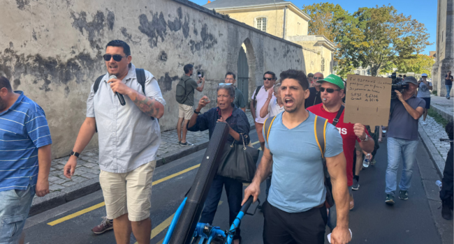 Flavien Pugès, manifestation, carburant, gilet jaune, La Rochelle