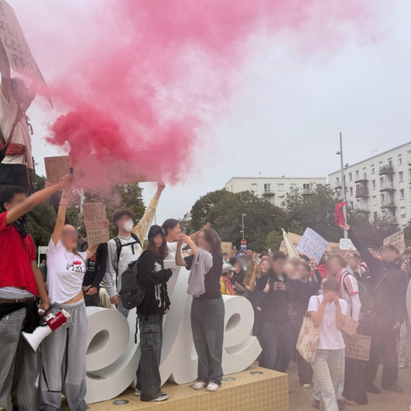 Mouvement lycéen à La Rochelle : près de 900 manifestants ce mardi, des appels à poursuivre les blocages jusqu’au…