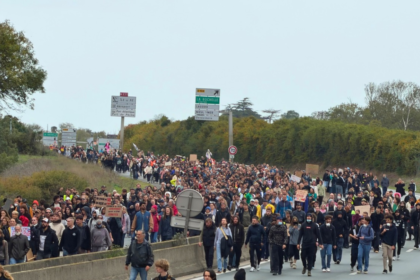 rocade, La Rochelle, manifestation, blocage route, mouvement vie chère, gilets jaune, blocus